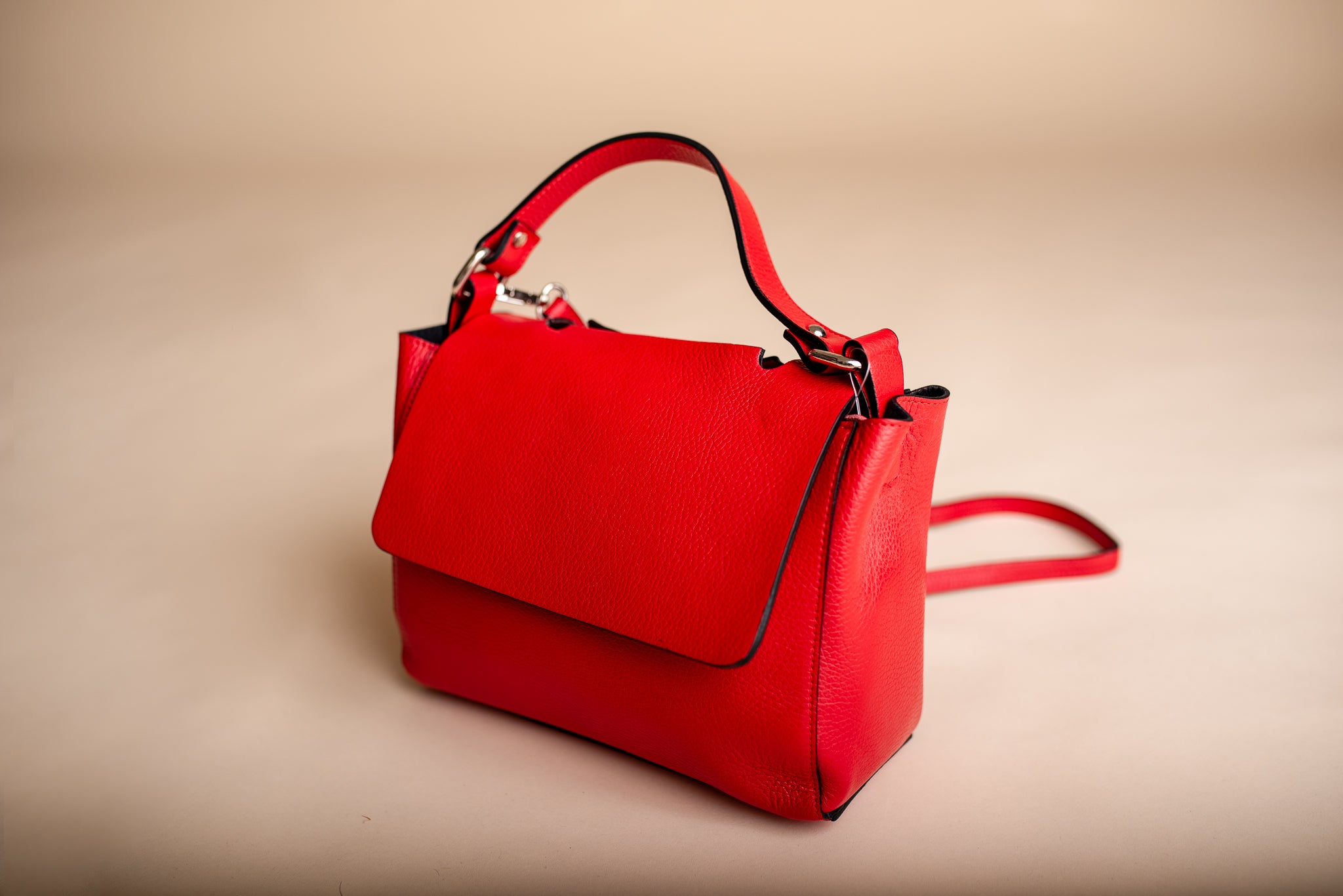 Kožená crossbody kabelka Aneta – elegantní a praktická