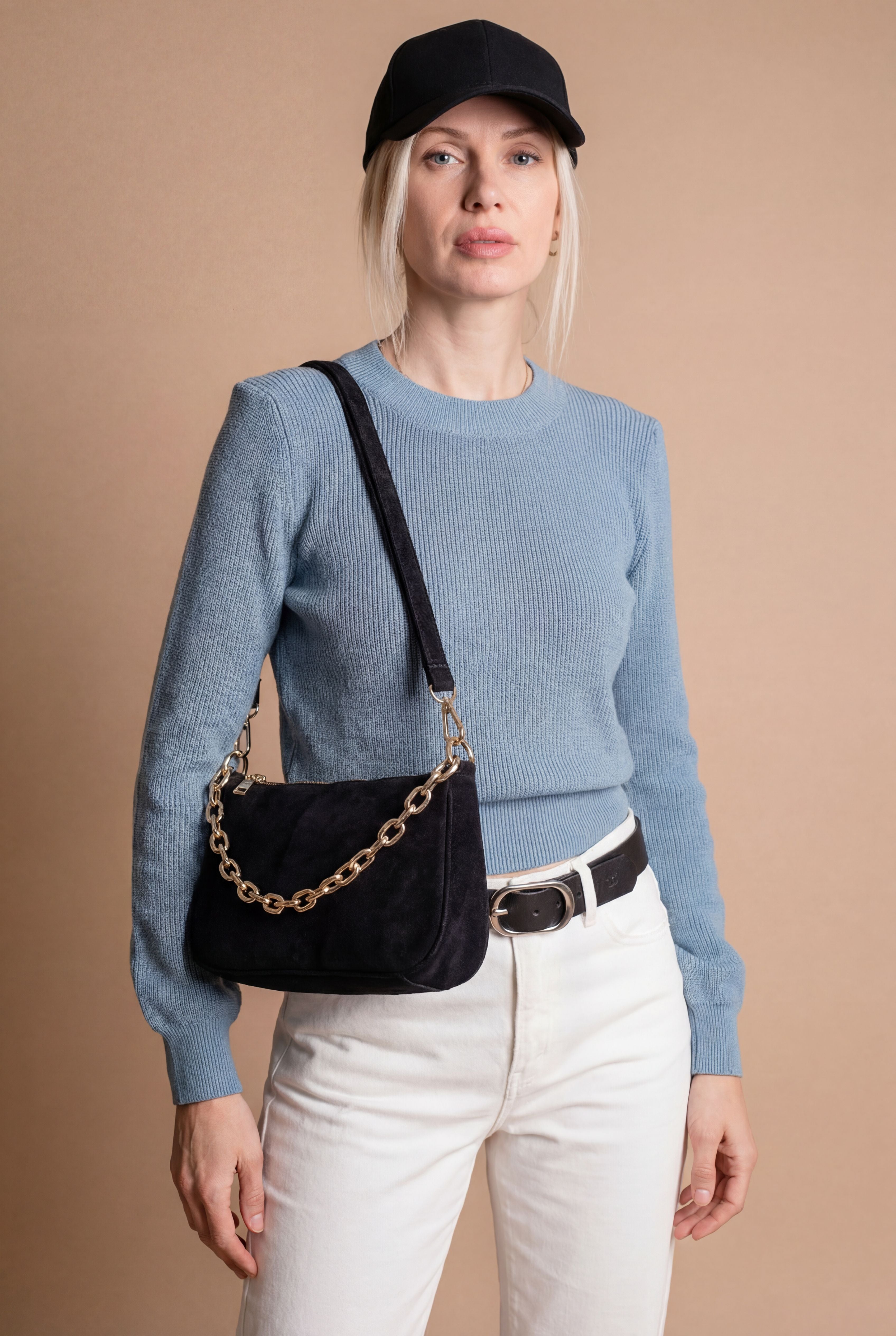 Kožená dámská kabelka Lilith přes rameno s ručním uchem ve stylu řetězu