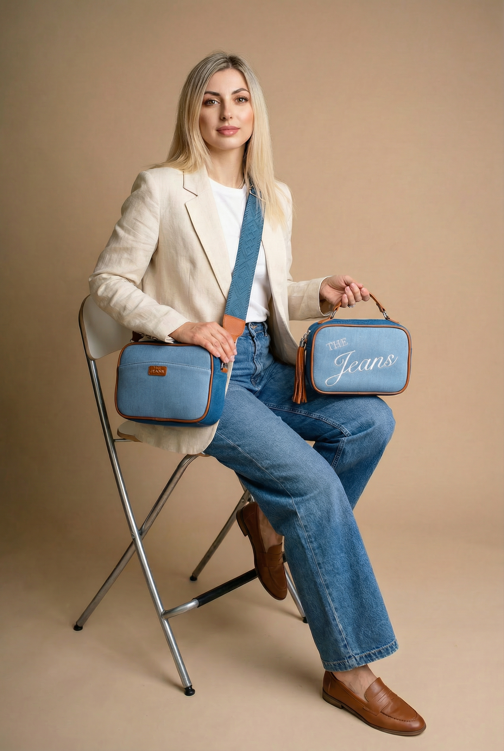 Sada dvou dámských crossbody kabelek Klara  s ozdobnými třásněmi na zipu a kvalitním zpracováním